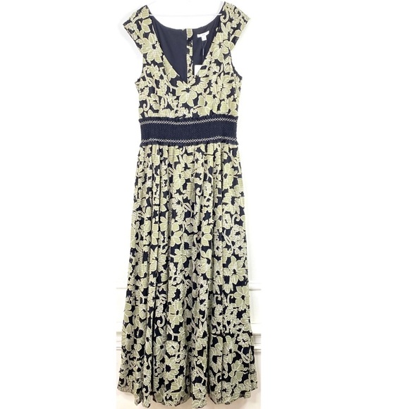 Zac Zac Posen Mika Floral-Appliquéd Gown Dress New - Picture 2 of 11